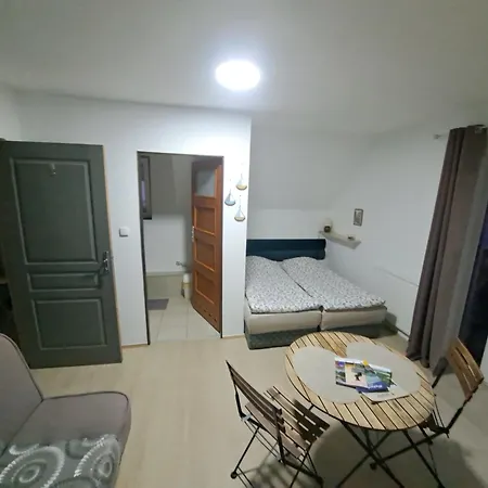 Goscinne Keja ホームステイ